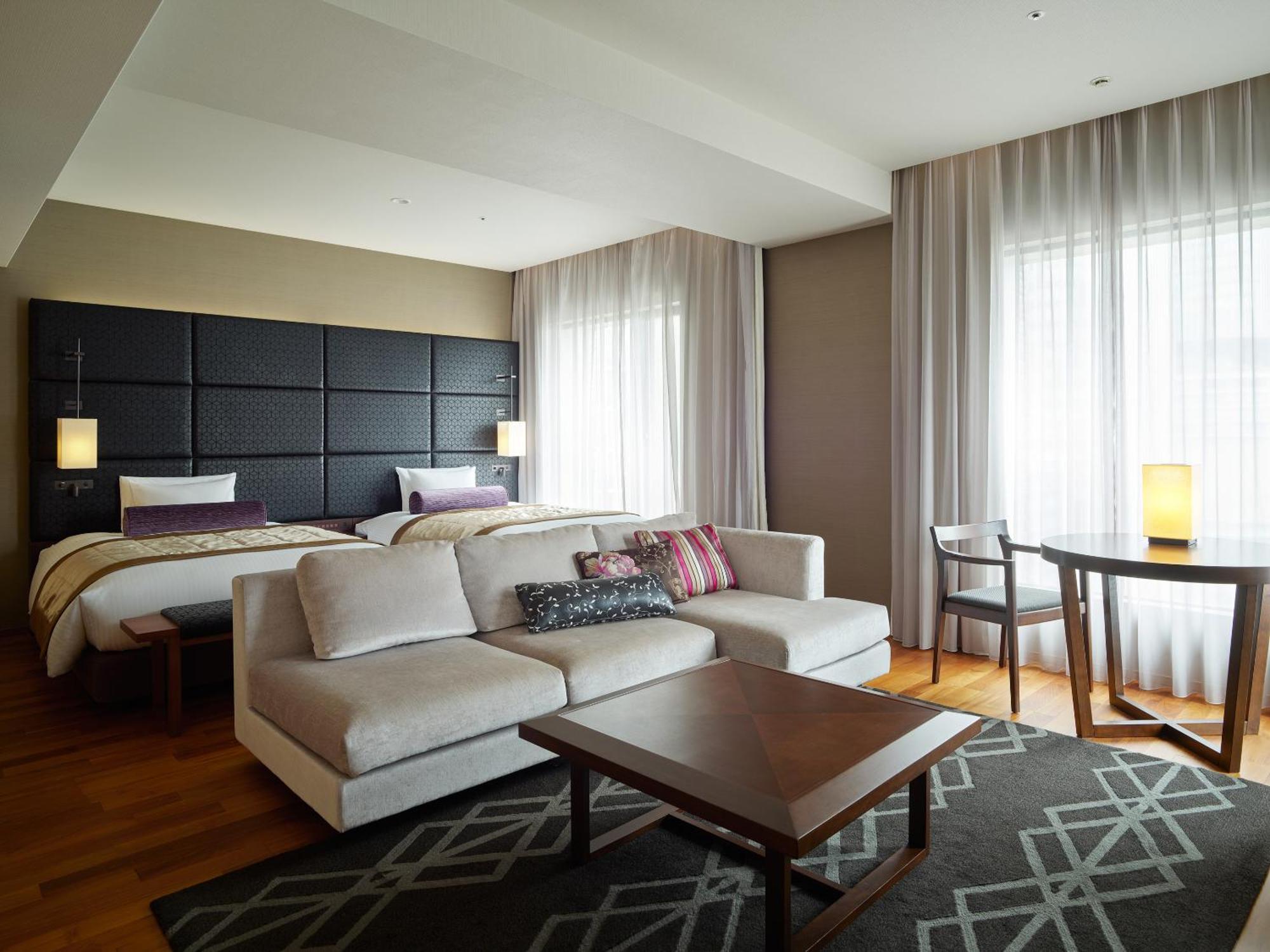 Mitsui Garden Premier 4* Ōsaka