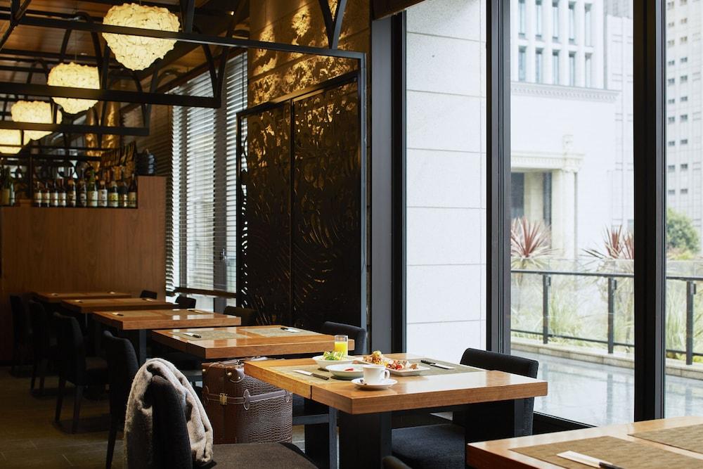 大阪普米尔三井花园饭店 4*
